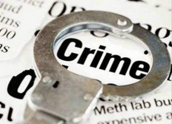 The petrol pump manager was robbed of Rs 9 lakh by showing fear of a weopan ; Incident at Kale Padal in Hadapsar | पेट्रोल पंप मॅनेजरला कोयताचा धाक दाखवून पावणे नऊ लाख लुटले; हडपसरमधील काळे पडळ येथील घटना The petrol pump manager was robbed of Rs 9 lakh by showing fear of a weopan ; Incident at Kale Padal in Hadapsar | पेट्रोल पंप मॅनेजरला कोयताचा धाक दाखवून पावणे नऊ लाख लुटले; हडपसरमधील काळे पडळ येथील घटना