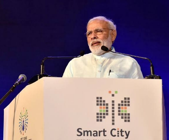 Close a 'Smart city' project soon by central government : Congress leader's big allegation | केंद्र सरकार लवकरच 'स्मार्ट सिटी' योजना गुंडाळणार : काँग्रेस नेत्याचा मोठा आरोप Close a 'Smart city' project soon by central government : Congress leader's big allegation | केंद्र सरकार लवकरच 'स्मार्ट सिटी' योजना गुंडाळणार : काँग्रेस नेत्याचा मोठा आरोप