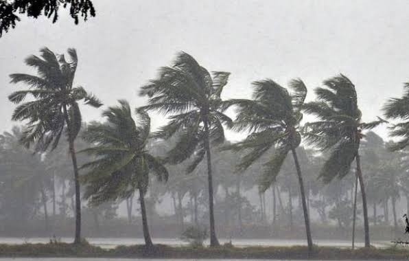 Weather Update: Big News! Monsoon winds weak; No heavy rains chance in most parts of the country for the next seven days | Weather Update : मोठी बातमी! मॉन्सूनचे वारे कमकुवत; पुढील ७ दिवस देशभरातील बहुतांश भागात मोठ्या पावसाची शक्यता कमी Weather Update: Big News! Monsoon winds weak; No heavy rains chance in most parts of the country for the next seven days | Weather Update : मोठी बातमी! मॉन्सूनचे वारे कमकुवत; पुढील ७ दिवस देशभरातील बहुतांश भागात मोठ्या पावसाची शक्यता कमी