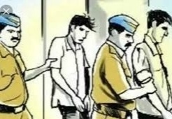 Five robbers arrested and 95 tole gold jewellery seized by pimpri police | पिंपरी-चिंचवड गुन्हे शाखेची मोठी कारवाई: पाच अट्टल दरोडेखोरांना अटक; ९५ तोळे सोन्याचे दागिने जप्त Five robbers arrested and 95 tole gold jewellery seized by pimpri police | पिंपरी-चिंचवड गुन्हे शाखेची मोठी कारवाई: पाच अट्टल दरोडेखोरांना अटक; ९५ तोळे सोन्याचे दागिने जप्त