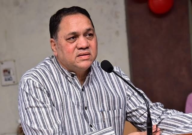 ED action at Anil Deshmukh's residence; Home Minister Dilip Walse Patil's big statement | माजी मंत्री अनिल देशमुखांच्या निवासस्थानी ईडीची कारवाई; गृहमंत्री दिलीप वळसे पाटलांचं सूचक वक्तव्य ED action at Anil Deshmukh's residence; Home Minister Dilip Walse Patil's big statement | माजी मंत्री अनिल देशमुखांच्या निवासस्थानी ईडीची कारवाई; गृहमंत्री दिलीप वळसे पाटलांचं सूचक वक्तव्य