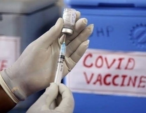 Pimpri Chinchwad Corona Update: Comfortable! Vaccinate 15,000 citizens in one day; The graph of the dead is also low | Pimpri Chinchwad Corona Update : दिलासादायक! एका दिवसात १५ हजार नागरिकांना लस; मृतांचा आलेखही कमी Pimpri Chinchwad Corona Update: Comfortable! Vaccinate 15,000 citizens in one day; The graph of the dead is also low | Pimpri Chinchwad Corona Update : दिलासादायक! एका दिवसात १५ हजार नागरिकांना लस; मृतांचा आलेखही कमी