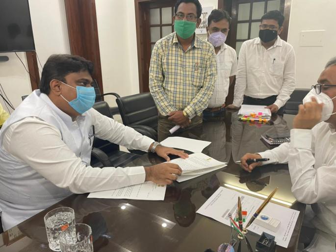 MLA Raees Sheikh efforts succeed; Health Minister gives green signal to 200-bed mother care and child health center in Bhiwandi | आमदार रईस शेख यांच्या प्रयत्नांना यश; भिवंडीत २०० बेडच्या माता संगोपन व बाल आरोग्य केंद्राला आरोग्यमंत्र्यांचा हिरवा कंदील  MLA Raees Sheikh efforts succeed; Health Minister gives green signal to 200-bed mother care and child health center in Bhiwandi | आमदार रईस शेख यांच्या प्रयत्नांना यश; भिवंडीत २०० बेडच्या माता संगोपन व बाल आरोग्य केंद्राला आरोग्यमंत्र्यांचा हिरवा कंदील