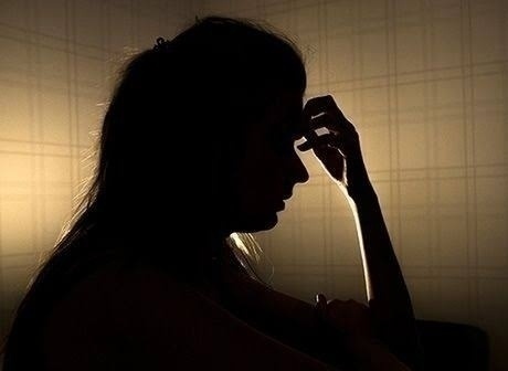 Fraud Husband harassed in america married woman in Pune in the US 48 Lakh | Fraud: पुण्यातील विवाहितेचा अमेरिकेत छळ, पतीनं परस्पर काढले ४८ Lakh Fraud Husband harassed in america married woman in Pune in the US 48 Lakh | Fraud: पुण्यातील विवाहितेचा अमेरिकेत छळ, पतीनं परस्पर काढले ४८ Lakh