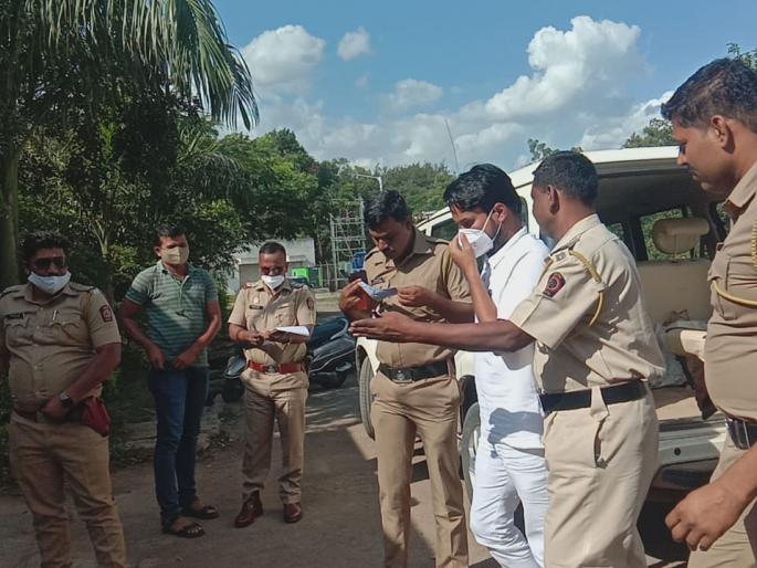 Big news; Finally, Bhondubaba Manoharmama Bhosale is in the custody of Karmala police | मोठी बातमी; अखेर भोंदूबाबा मनोहरमामा भोसले करमाळा पोलिसांच्या ताब्यात Big news; Finally, Bhondubaba Manoharmama Bhosale is in the custody of Karmala police | मोठी बातमी; अखेर भोंदूबाबा मनोहरमामा भोसले करमाळा पोलिसांच्या ताब्यात