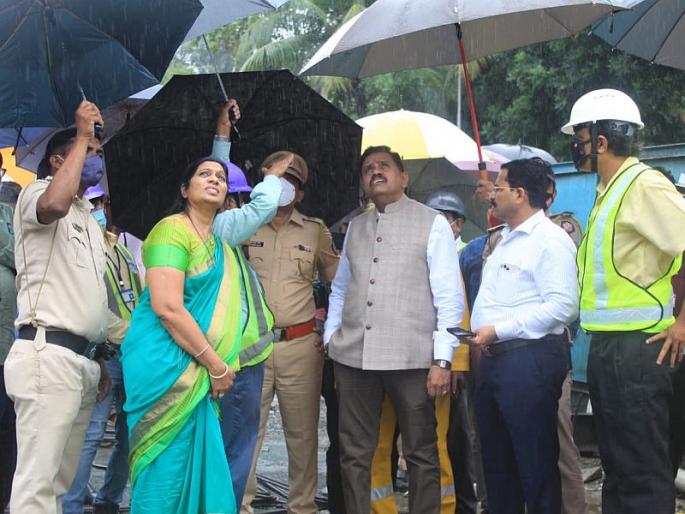 MPs and MLAs inspected the work of Mira Bhayander Metro | खासदार-आमदारांनी मीरा भाईंदर मेट्रोच्या कामाची पाहणी करून घेतला आढावा