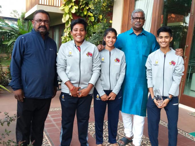 Mumbai's women's cricket team is dominated by Virar's Girls, three girls have been selected for the senior women's cricket team | मुंबईच्या महिला क्रिकेट संघात वसई-विरारच्या लेकींचा बोलबाला, सिनियर संघात तीन मुलींची निवड Mumbai's women's cricket team is dominated by Virar's Girls, three girls have been selected for the senior women's cricket team | मुंबईच्या महिला क्रिकेट संघात वसई-विरारच्या लेकींचा बोलबाला, सिनियर संघात तीन मुलींची निवड