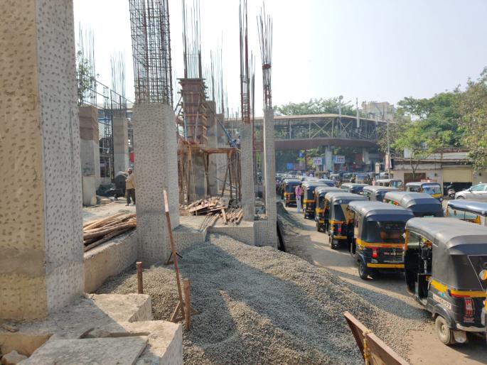 the sanctity of rickshaw association movement against oppressive beautification outside Bhayander railway station | भाईंदर रेल्वे स्थानकाबाहेरील जाचक सुशोभीकरणाविरोधात रिक्षा संघटना आंदोलनाच्या पवित्र्यात  the sanctity of rickshaw association movement against oppressive beautification outside Bhayander railway station | भाईंदर रेल्वे स्थानकाबाहेरील जाचक सुशोभीकरणाविरोधात रिक्षा संघटना आंदोलनाच्या पवित्र्यात