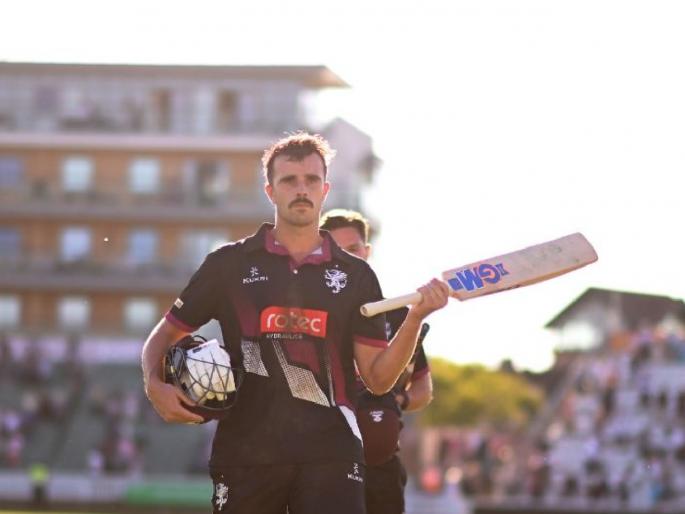 Ben Green crashing 12 sixes and 10 fours in an unforgettable inning of 157 off 84 balls, but Somerset fightback falls short, Durham won by 9 runs | १२ षटकार, १० चौकार! ८४ चेंडूंत चोपल्या १५७ धावा; ७व्या क्रमांकावर आलेल्या इंग्लिश फलंदाजाची मेहनत गेली वाया