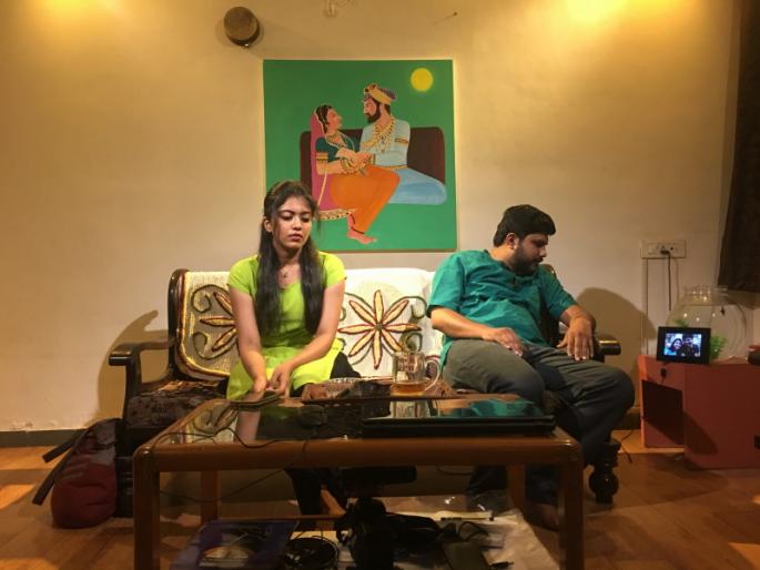 play which performed for only four audience | चार प्रेक्षकांसाठीचं नाटक play which performed for only four audience | चार प्रेक्षकांसाठीचं नाटक