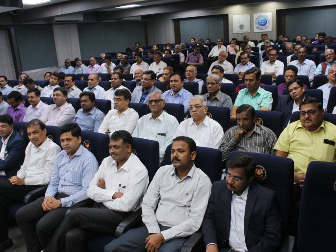 Kolhapur: Number of tax payers in the country will go up to 10 crore: Ashu Jain | कोल्हापूर : देशातील करदात्यांची संख्या १० कोटींपर्यंत जाईल : आशू जैन