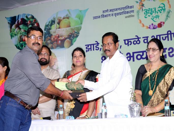 More than one lakh citizens attend the tree display | वृक्षवल्ली प्रदर्शनाला एक लाखाहून अधिक नागरीकांची हजेरी