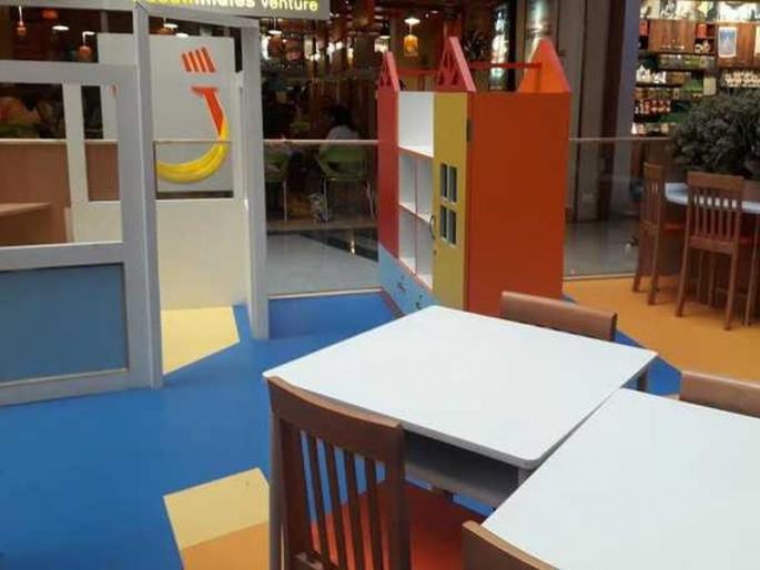coffee shop in Pune for children with books | पुण्यातील हे कॉफी शॉप खास बनवलंय बच्चेकंपनीसाठी 