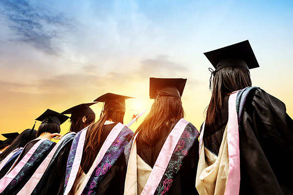 Students will get scholarship fees from collage | शिष्यवृत्तीपात्र विद्यार्थ्यांना मिळणार शुल्क परत!