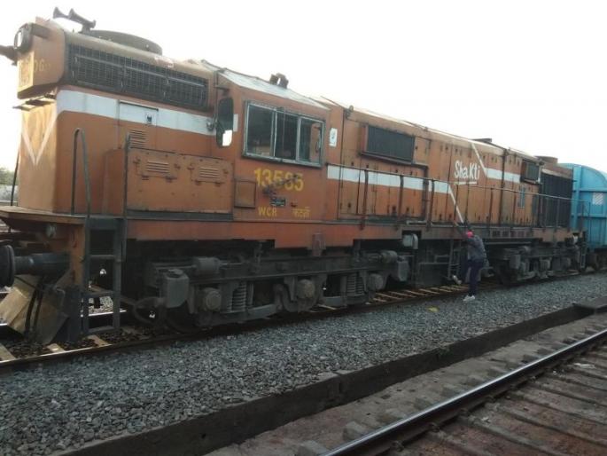 Special trains for Howrah-Mumbai, Howrah-Ahmedabad | हावडा-मुंबई, हावडा-अहमदाबादसाठी विशेष रेल्वेगाड्या Special trains for Howrah-Mumbai, Howrah-Ahmedabad | हावडा-मुंबई, हावडा-अहमदाबादसाठी विशेष रेल्वेगाड्या