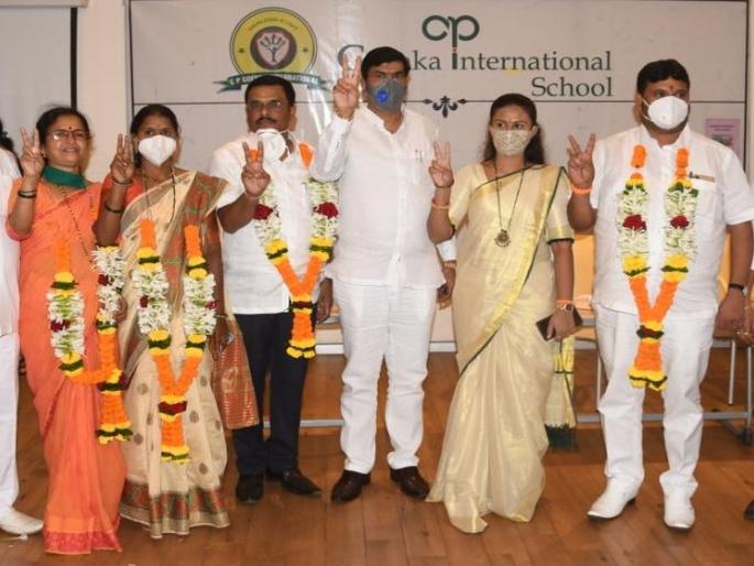 There is still no opposition in Thane Zilla Parishad; The election was held without any opposition | ठाणे जिल्हा परिषदेत आताही विरोधी पक्ष नाही; चारही सभापती पदे वाटून घेत निवडणूक बिनविरोध  There is still no opposition in Thane Zilla Parishad; The election was held without any opposition | ठाणे जिल्हा परिषदेत आताही विरोधी पक्ष नाही; चारही सभापती पदे वाटून घेत निवडणूक बिनविरोध