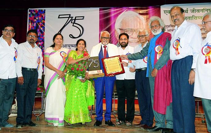 The life of 'Longmarch' in the Namantar movement is E.MO. | नामांतर आंदोलनातील ‘लाँगमार्च’चा प्राण म्हणजे इ.मो.