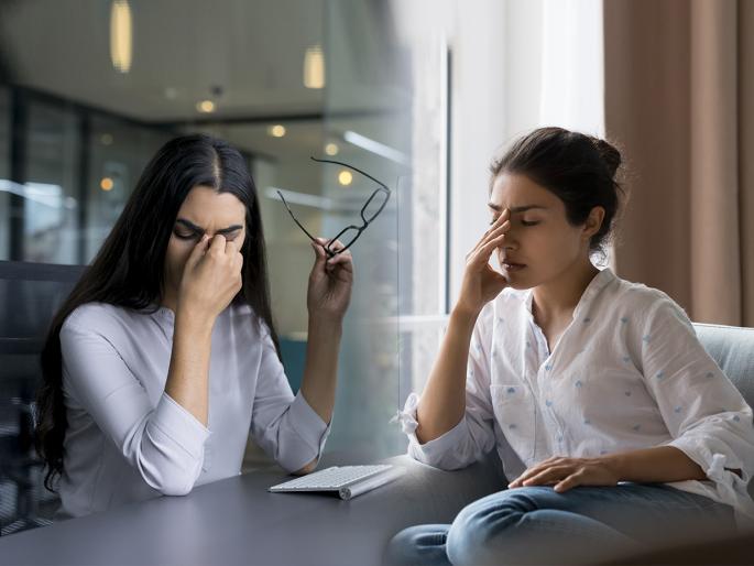 World Mental Health Day: Has our brain been 'emotionally hijacked'? How do you learn to manage your emotions? | World Mental Health Day: आपला मेंदू ’इमोशनल हायजॅक’ तर झाला नाही? भावना सांभाळणं कसं शिकाल?