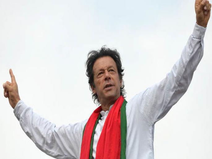 Pakistan Election Results: Imran Khan: Pakistan's captain to Wazir-e-Azam! | Pakistan Election Results: इम्रान खान : पाकिस्तानचा कप्तान ते वझीर-ए-आझम!   Pakistan Election Results: Imran Khan: Pakistan's captain to Wazir-e-Azam! | Pakistan Election Results: इम्रान खान : पाकिस्तानचा कप्तान ते वझीर-ए-आझम!