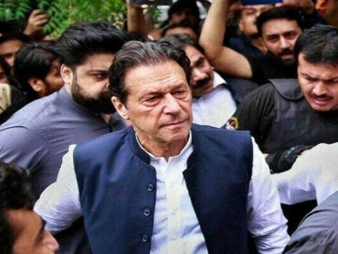 pakistan former pm imran khan convicted in toshakhana case trial court sentenced to 3 years in jail | तोशाखाना प्रकरणी इम्रान खान दोषी; ३ वर्षांची शिक्षा, ५ वर्षे निवडणूक लढवता येणार नाही! pakistan former pm imran khan convicted in toshakhana case trial court sentenced to 3 years in jail | तोशाखाना प्रकरणी इम्रान खान दोषी; ३ वर्षांची शिक्षा, ५ वर्षे निवडणूक लढवता येणार नाही!