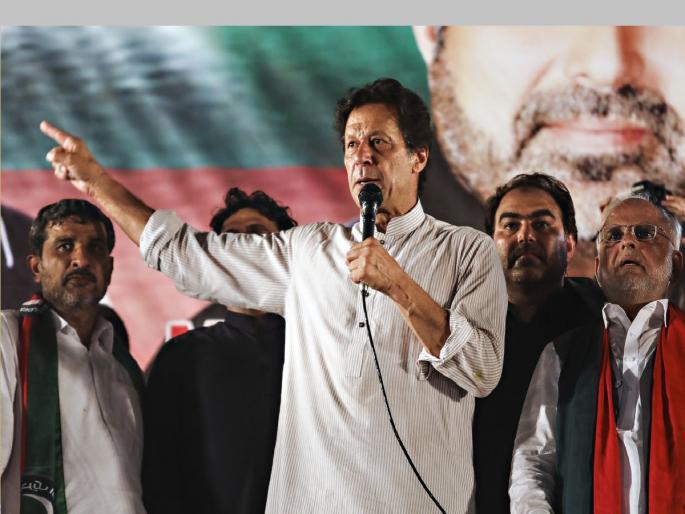Pakistan News: If Imran Khan marches, we will hang him upside down, Home Minister's open threat | Pakistan News: इम्रान खानने मोर्चा काढला तर त्यांना उलटे लटकवू, गृहमंत्र्याची उघड धमकी Pakistan News: If Imran Khan marches, we will hang him upside down, Home Minister's open threat | Pakistan News: इम्रान खानने मोर्चा काढला तर त्यांना उलटे लटकवू, गृहमंत्र्याची उघड धमकी