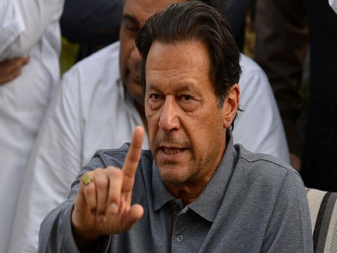 Imran Khan Pakistan: What is the Toshakhana case, which landed Imran Khan in trouble...? | Imran Khan Pakistan: कोणत्याही क्षणी अटक; काय आहे तोशाखाना प्रकरण, ज्यामुळे इम्रान खान अडचणीत आले...? Imran Khan Pakistan: What is the Toshakhana case, which landed Imran Khan in trouble...? | Imran Khan Pakistan: कोणत्याही क्षणी अटक; काय आहे तोशाखाना प्रकरण, ज्यामुळे इम्रान खान अडचणीत आले...?