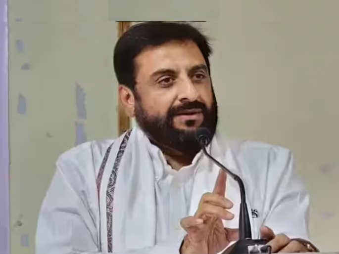 If Congress-Nationalists go with Shiv Sena, why not us; Again alliance proposal by AIMIMs MP Imtiaz Jalil | शिवसेनेसोबत काँग्रेस-राष्ट्रवादी जाते, तर आम्ही का नको; इम्तियाज जलील यांचा पुन्हा प्रस्ताव If Congress-Nationalists go with Shiv Sena, why not us; Again alliance proposal by AIMIMs MP Imtiaz Jalil | शिवसेनेसोबत काँग्रेस-राष्ट्रवादी जाते, तर आम्ही का नको; इम्तियाज जलील यांचा पुन्हा प्रस्ताव