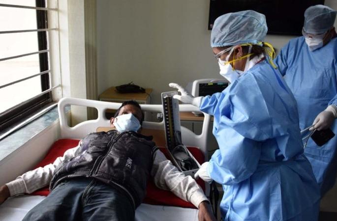 Private hospitals in Nagpur return Rs 66 lakh | नागपुरातील खासगी रुग्णालयांनी परत केले ६६ लाख रुपये Private hospitals in Nagpur return Rs 66 lakh | नागपुरातील खासगी रुग्णालयांनी परत केले ६६ लाख रुपये