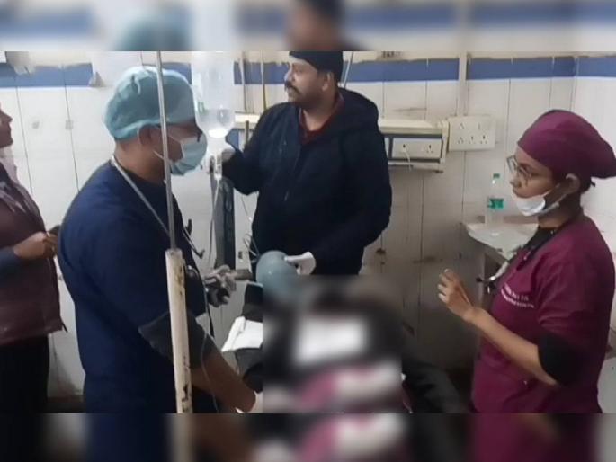 In Gwalior, Madhya Pradesh, an angry husband attempted suicide by making a video call after his wife left home | धक्कादायक! पत्नीचं रूसणं पडलं महागात; पतीने तिला व्हिडीओ कॉल करून उचललं टोकाचं पाऊल In Gwalior, Madhya Pradesh, an angry husband attempted suicide by making a video call after his wife left home | धक्कादायक! पत्नीचं रूसणं पडलं महागात; पतीने तिला व्हिडीओ कॉल करून उचललं टोकाचं पाऊल