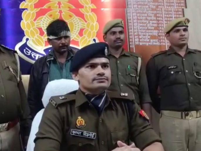 In Uttar Pradesh's Gorakhpur, elder brother killed younger brother for 1 feet of land  | धक्कादायक! अवघ्या 1 फूट जमिनीसाठी लहान भावाची केली हत्या, आरोपीला घातल्या बेड्या In Uttar Pradesh's Gorakhpur, elder brother killed younger brother for 1 feet of land  | धक्कादायक! अवघ्या 1 फूट जमिनीसाठी लहान भावाची केली हत्या, आरोपीला घातल्या बेड्या
