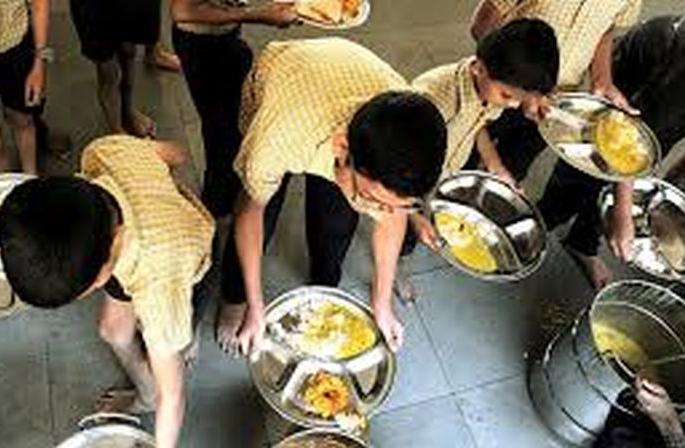 Increase in student nutrition grants | विद्यार्थ्यांच्या परिपोषण अनुदानात वाढ Increase in student nutrition grants | विद्यार्थ्यांच्या परिपोषण अनुदानात वाढ