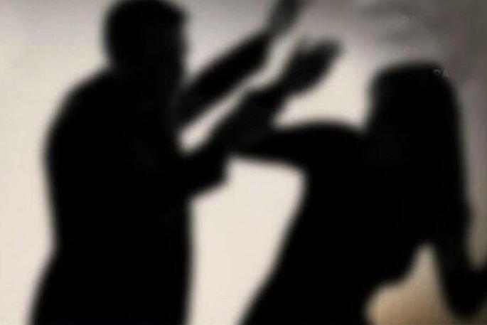 Increased incidence of domestic violence in Buldana district | बुलडाणा जिल्ह्यात कौटुंबिक हिंसाचाराच्या घटनांमध्ये वाढ Increased incidence of domestic violence in Buldana district | बुलडाणा जिल्ह्यात कौटुंबिक हिंसाचाराच्या घटनांमध्ये वाढ