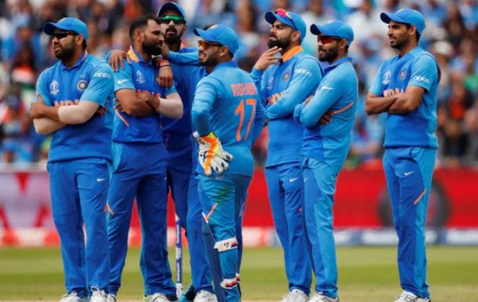 IND vs NZ: Indian team met visits the Indian High Commission in Wellington before the Test match against New Zealand, video went viral | IND vs NZ : न्यूझीलंडविरुद्धच्या कसोटी सामन्यापूर्वी भारताने केली ही गोष्ट, व्हिडीओ झाला वायरल