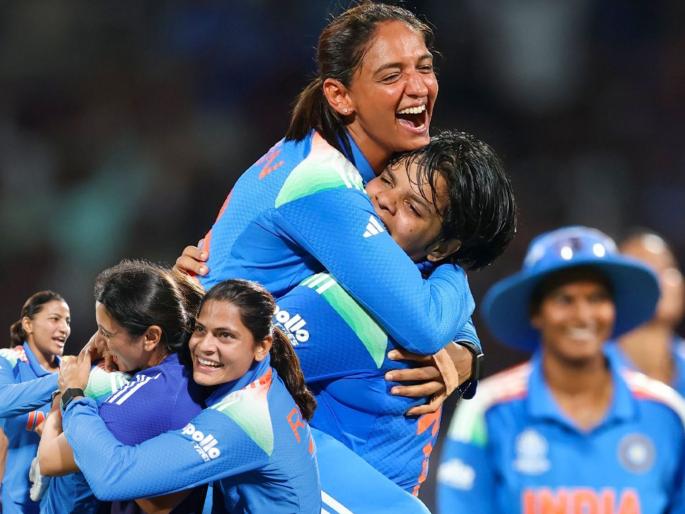 IND vs SA Final Harmanpreet Kaur Led India Women Team Created History With Beat South Africa Women And Lifted First ODI World Cup Trophy First Time | भारताच्या लेकींनी 'जग जिंकलं'! द. आफ्रिकेला हरवून टीम इंडिया अजिंक्य; स्वप्ननगरीत अधुरं स्वप्न साकार!