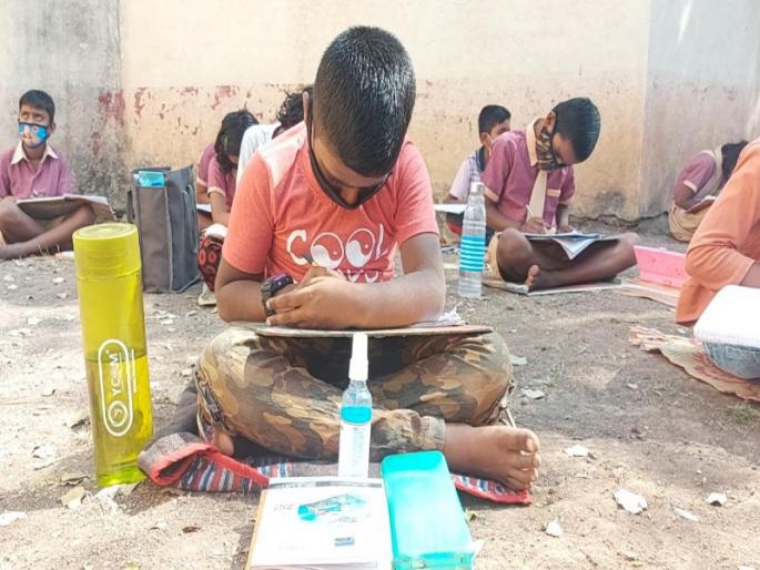 Indapur schools flourish in the state; The lesson of coronation protection and education | इंदापूरच्या 'या' दोन शाळांचा राज्यात 'बोलबाला'; कोरोनापासून रक्षण व उत्तम शिक्षणाचा 'असा' आदर्श ठेवला Indapur schools flourish in the state; The lesson of coronation protection and education | इंदापूरच्या 'या' दोन शाळांचा राज्यात 'बोलबाला'; कोरोनापासून रक्षण व उत्तम शिक्षणाचा 'असा' आदर्श ठेवला