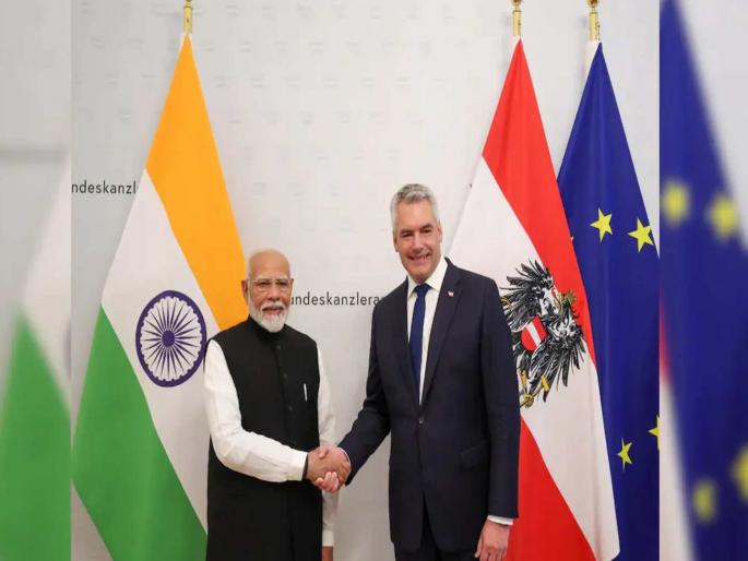 Prime Minister Modi held fruitful discussions with Austrian Chancellor Karl Neuhammer | "ही युद्धाची वेळ नाही, संवादावर भर द्यावा"; पंतप्रधान मोदींचा ऑस्ट्रियात पुनरुच्चार Prime Minister Modi held fruitful discussions with Austrian Chancellor Karl Neuhammer | "ही युद्धाची वेळ नाही, संवादावर भर द्यावा"; पंतप्रधान मोदींचा ऑस्ट्रियात पुनरुच्चार