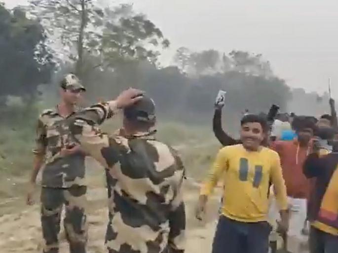 Bangladesh-India soldiers clashed! Our villagers also fought with sickles and sticks, what is happening on the border... | बांगलादेश-भारताचे सैनिक भिडले! आपले गावकरीही कोयता, दांडे घेऊन नडले, सीमेवर काय काय घडतेय...  Bangladesh-India soldiers clashed! Our villagers also fought with sickles and sticks, what is happening on the border... | बांगलादेश-भारताचे सैनिक भिडले! आपले गावकरीही कोयता, दांडे घेऊन नडले, सीमेवर काय काय घडतेय...