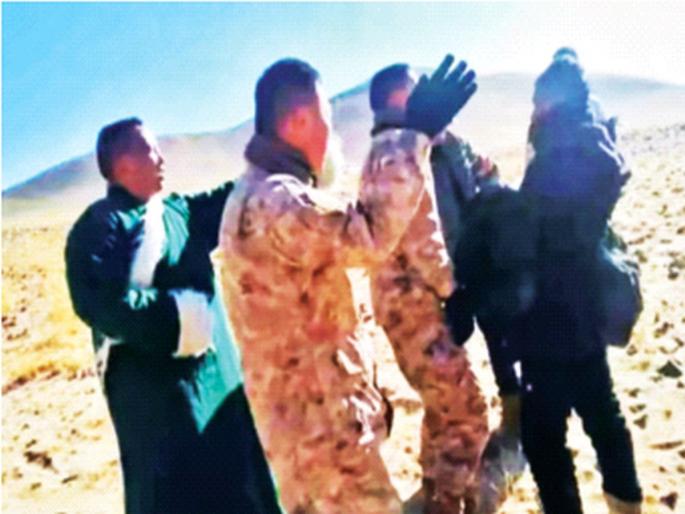 Indian shepherds became heavy on Chinese soldiers, Chinese attempts to dislodge failed | चिनी सैनिकांवर भारतीय मेंढपाळ ठरले भारी, हुसकावण्याचे चीनचे प्रयत्न ठरले फोल Indian shepherds became heavy on Chinese soldiers, Chinese attempts to dislodge failed | चिनी सैनिकांवर भारतीय मेंढपाळ ठरले भारी, हुसकावण्याचे चीनचे प्रयत्न ठरले फोल