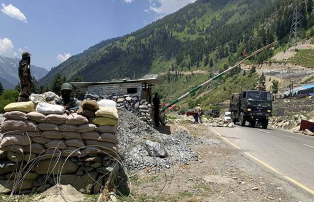 India-China troops ready to withdraw, settlement on Demchok and Depsang in eastern Ladakh final stage  | भारत-चीन सैन्य मागे घेण्यास तयार, पूर्व लडाखमध्ये डेमचोक आणि डेपसांगवर तोडगा अंतिम टप्प्यात  India-China troops ready to withdraw, settlement on Demchok and Depsang in eastern Ladakh final stage  | भारत-चीन सैन्य मागे घेण्यास तयार, पूर्व लडाखमध्ये डेमचोक आणि डेपसांगवर तोडगा अंतिम टप्प्यात