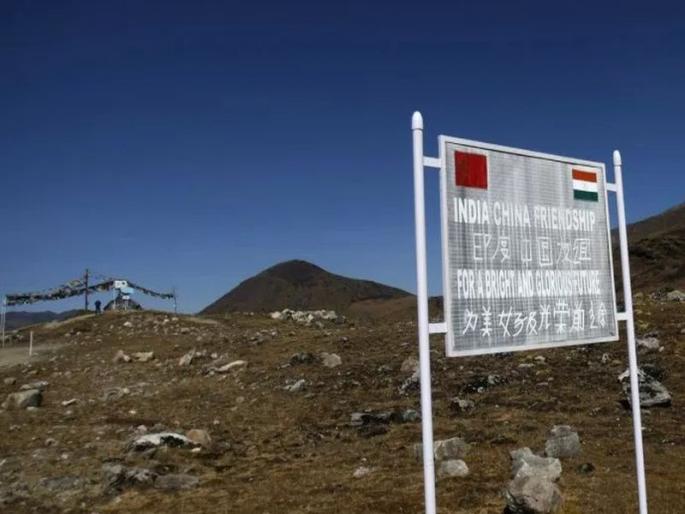 China announces synchronised disengagement on Pangong north south banks | चिनी सैन्याच्या माघारीला लडाखमधून सुरुवात China announces synchronised disengagement on Pangong north south banks | चिनी सैन्याच्या माघारीला लडाखमधून सुरुवात