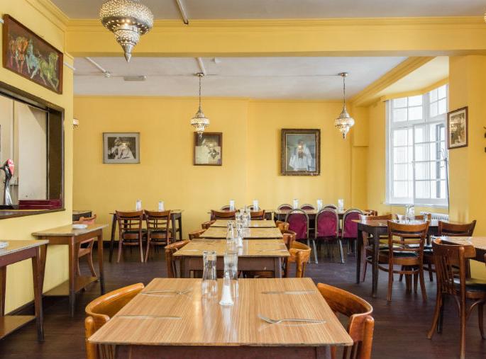 Historic India Club in London with roots in Independence won’t be brought down | भारतीय स्वातंत्र्यलढ्यातील महत्त्वाचे केंद्र 'द इंडिया क्लब' जमिनदोस्त होणार नाही Historic India Club in London with roots in Independence won’t be brought down | भारतीय स्वातंत्र्यलढ्यातील महत्त्वाचे केंद्र 'द इंडिया क्लब' जमिनदोस्त होणार नाही