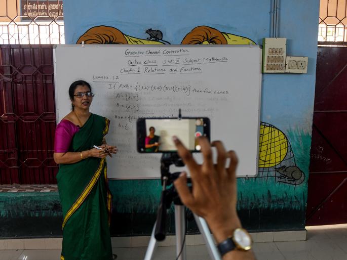 Teachers are not insured in the corona control campaign | कोरोना नियंत्रण मोहिमेत शिक्षकांना विमाकवच नाहीच Teachers are not insured in the corona control campaign | कोरोना नियंत्रण मोहिमेत शिक्षकांना विमाकवच नाहीच