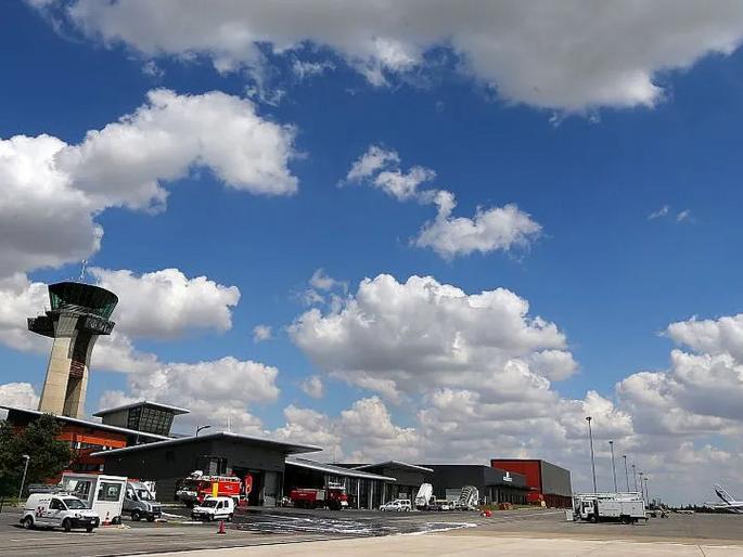 Flight Detained In France: Plane with 300 Indian passengers stopped suddenly in France, all thoroughly investigated, why? | ३०० भारतीय प्रवासी असलेले विमान फ्रान्समध्ये अचानक रोखले, सर्वांची कसून चौकशी, कारण काय? Flight Detained In France: Plane with 300 Indian passengers stopped suddenly in France, all thoroughly investigated, why? | ३०० भारतीय प्रवासी असलेले विमान फ्रान्समध्ये अचानक रोखले, सर्वांची कसून चौकशी, कारण काय?