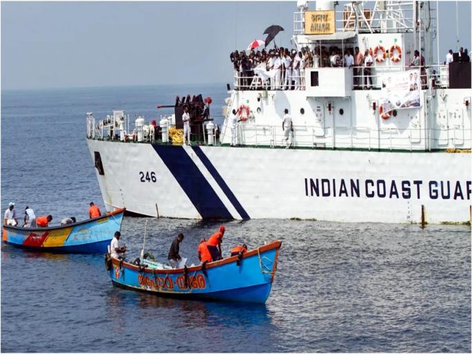 indian coast gaurd arrested 78 bangladeshi fishermen in indian water | 78 बांगलादेशी मच्छिमारांना अटक, भारतीय तटरक्षक दलाची कारवाई