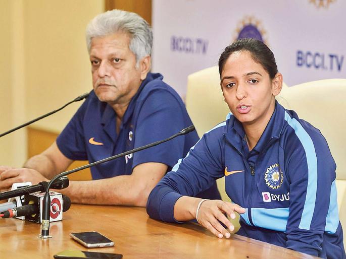 It is important to face pressure - Harmanpreet Kaur | दबावाचा सामना करणे महत्त्वाचे - हरमनप्रीत कौर
