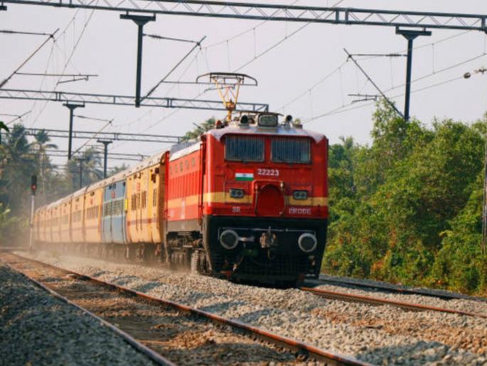 Shocking! The train from Kolkata to Amritsar ran in the opposite direction, when the driver realized...   | धक्कादायक! उलट्या दिशेने धावली कोलकात्याहून अमृतसरला जाणारी ट्रेन, ड्रायव्हरला समजल्यावर...     Shocking! The train from Kolkata to Amritsar ran in the opposite direction, when the driver realized...   | धक्कादायक! उलट्या दिशेने धावली कोलकात्याहून अमृतसरला जाणारी ट्रेन, ड्रायव्हरला समजल्यावर...
