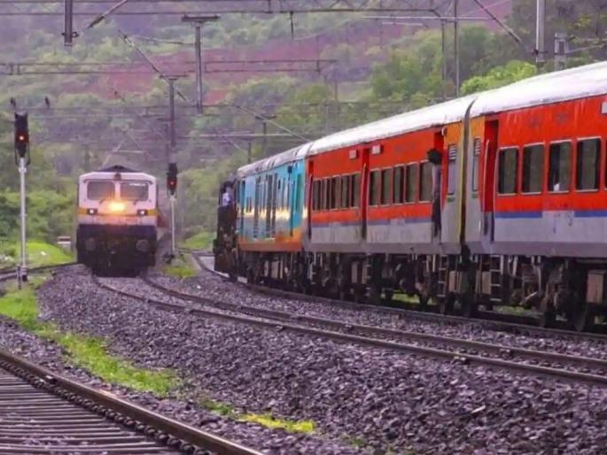 Railway Loss During Year 2021: How Much Money Did Indian Railways Make During Corona pandemic? | Railway Loss During Year 2021: रेल्वेने कोरोनाकाळात किती कमाई केली? आकडा पाहून धक्का बसेल Railway Loss During Year 2021: How Much Money Did Indian Railways Make During Corona pandemic? | Railway Loss During Year 2021: रेल्वेने कोरोनाकाळात किती कमाई केली? आकडा पाहून धक्का बसेल
