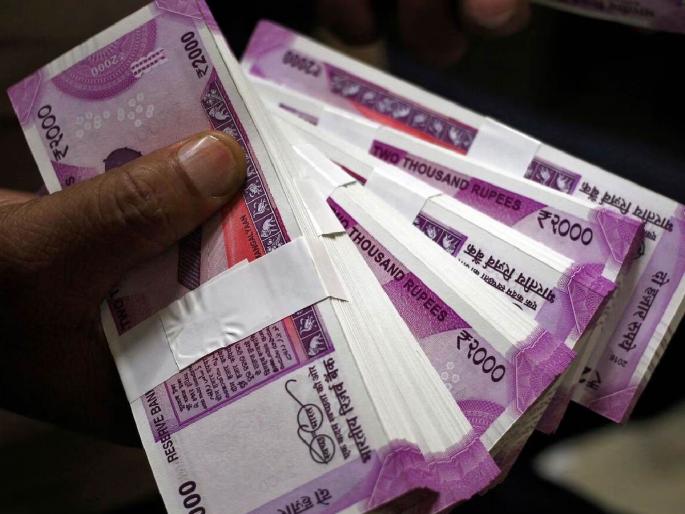 rbi ban rs 2000 currency note congress samajwadi party including opposition targets bjp government and bjp tell its benefit | दोन हजाराच्या नोटेवरून आरोप-प्रत्यारोप, काँग्रेस म्हणाली- बंद करायचीच होती मग आणली कशाला, भाजपने सांगितले फायदे rbi ban rs 2000 currency note congress samajwadi party including opposition targets bjp government and bjp tell its benefit | दोन हजाराच्या नोटेवरून आरोप-प्रत्यारोप, काँग्रेस म्हणाली- बंद करायचीच होती मग आणली कशाला, भाजपने सांगितले फायदे