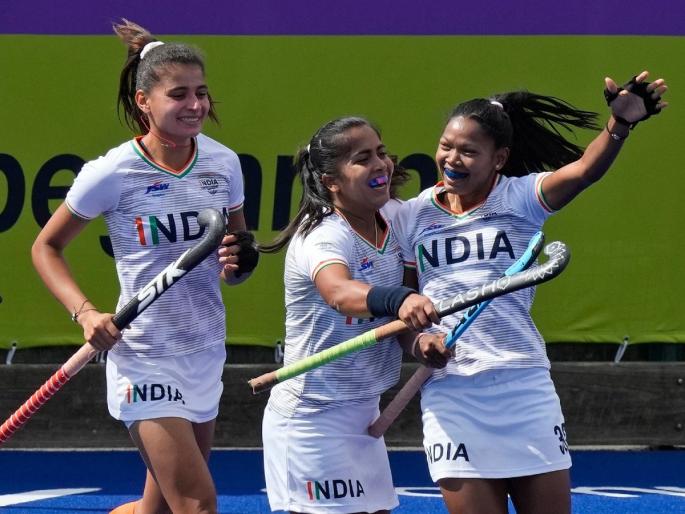 Indian women's hockey team won the bronze medal in shootout match against New Zealand | IND vs NZ Hockey:भारतीय महिलांचा अभेद्य बचाव, हॉकीत जिंकले विक्रमी कांस्यपदक Indian women's hockey team won the bronze medal in shootout match against New Zealand | IND vs NZ Hockey:भारतीय महिलांचा अभेद्य बचाव, हॉकीत जिंकले विक्रमी कांस्यपदक