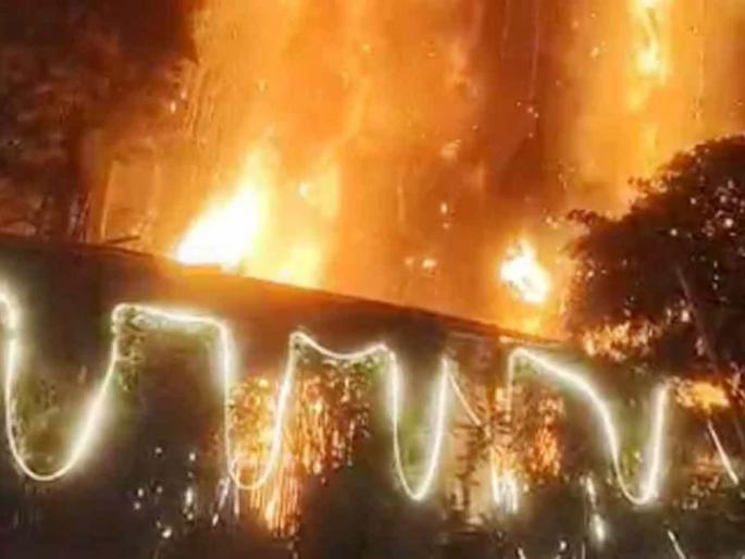 ghaziabad indirapuram fire diwali firecracker victim told story | "फटाका इन्व्हर्टरवर पडला, संपूर्ण इमारतीची राख..."; इंदिरापुरममध्ये भीषण आग, नेमकं काय घडलं? ghaziabad indirapuram fire diwali firecracker victim told story | "फटाका इन्व्हर्टरवर पडला, संपूर्ण इमारतीची राख..."; इंदिरापुरममध्ये भीषण आग, नेमकं काय घडलं?